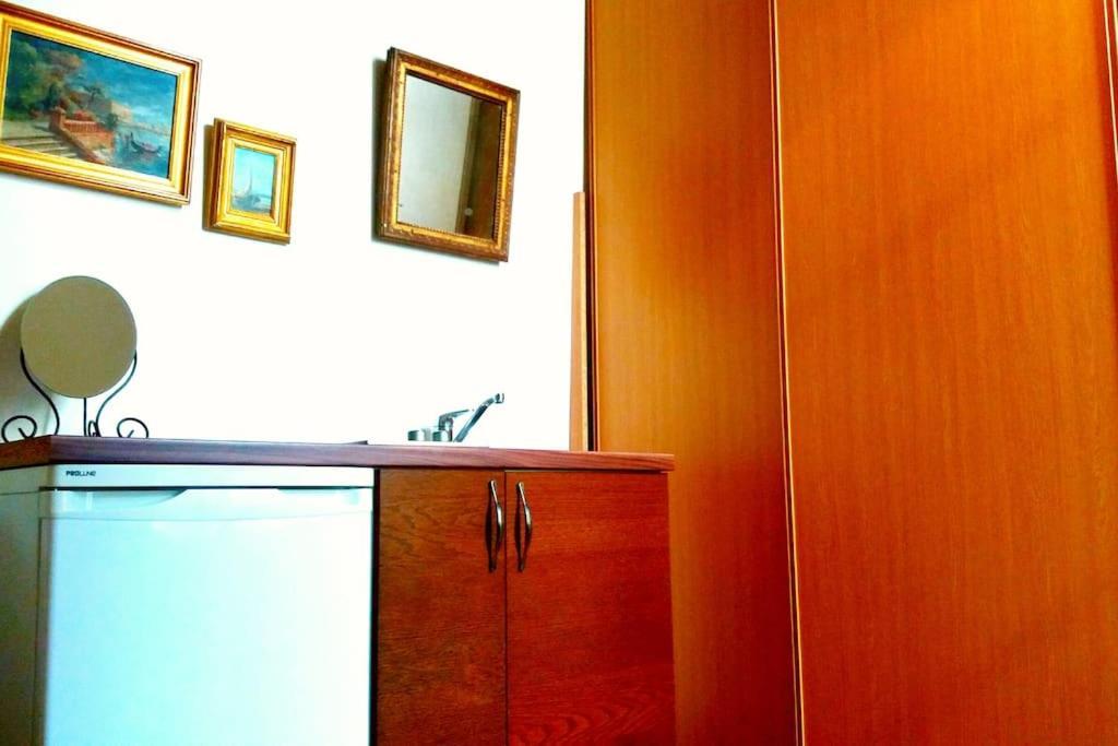 Small Luxurious Room In The Heart Of Saint Germain Paris Exterior photo