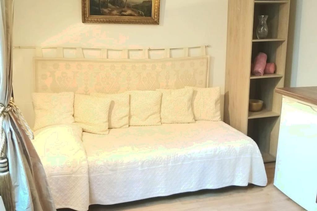Small Luxurious Room In The Heart Of Saint Germain Paris Exterior photo